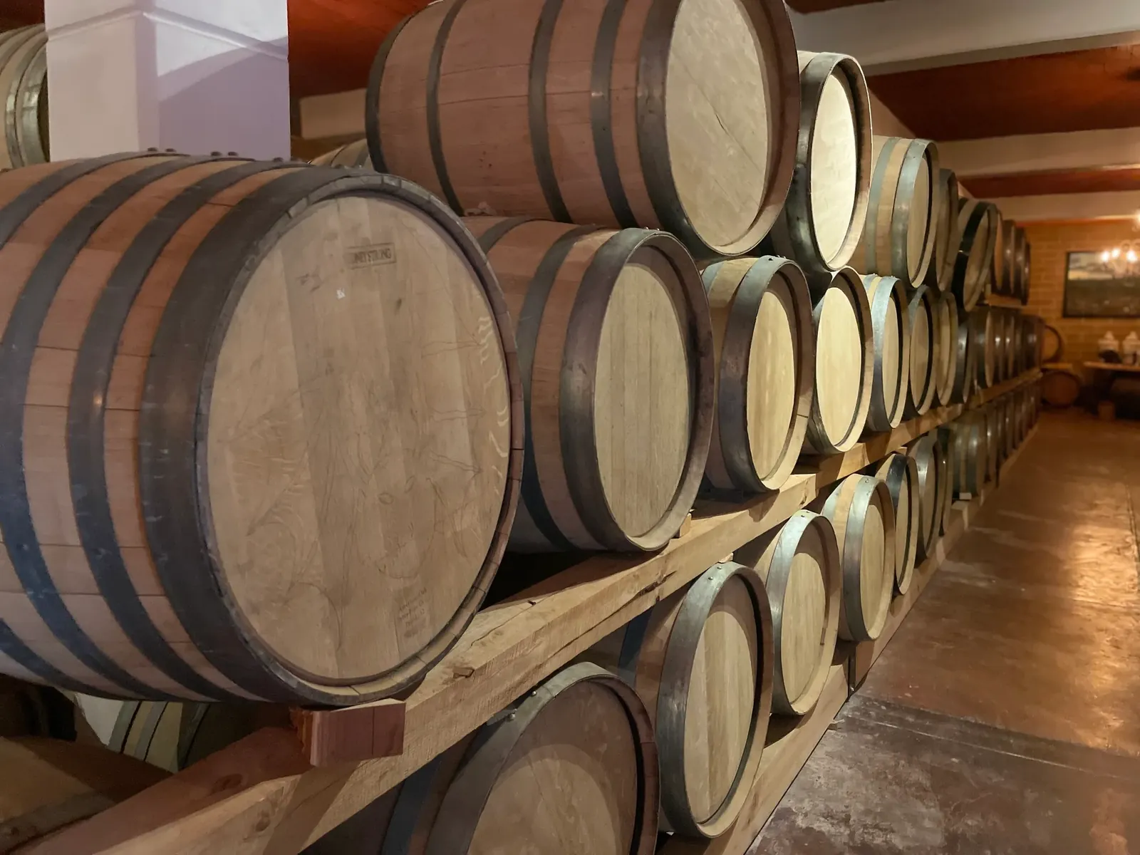 Cava de barricas de roble